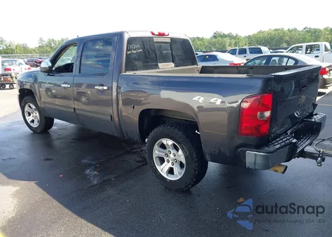 2010 Chevrolet Silverado 1500 Lt z USA, uszkodzony, nr VIN 3GCRKSE34AG111549